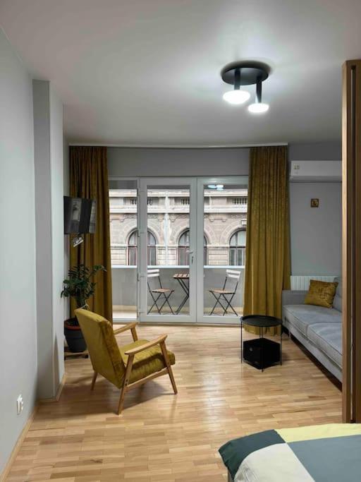 Double Studio Near University Square - 2 Balconies Bucharest Exterior photo